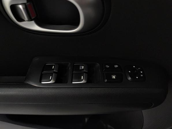 Kia Soul II Рестайлинг с пробегом 2017 года, цена 1 340 000 рублей, 160748 км, хэтчбек, Автокод Объявления