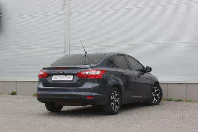 Ford Focus III с пробегом 2013 года, цена 637 000 рублей, 156238 км, седан, Автокод Объявления