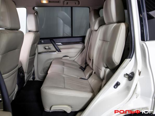 Mitsubishi Pajero IV Рестайлинг 2 с пробегом 2019 года, цена 3 448 000 рублей, 74840 км, внедорожник, Автокод Объявления