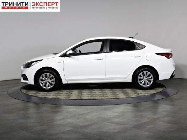 Hyundai Solaris II с пробегом 2019 года, цена 997 000 рублей, 223933 км, седан, Автокод Объявления