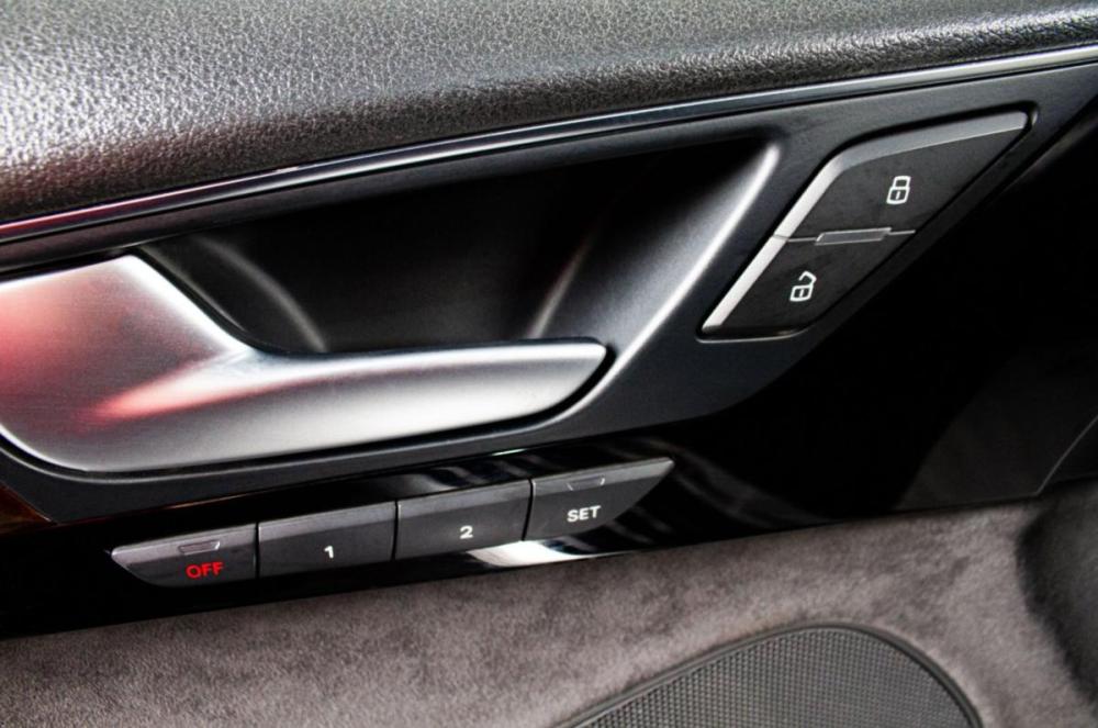 Audi A8 III (D4) Рестайлинг Сургут  - изображение 18
