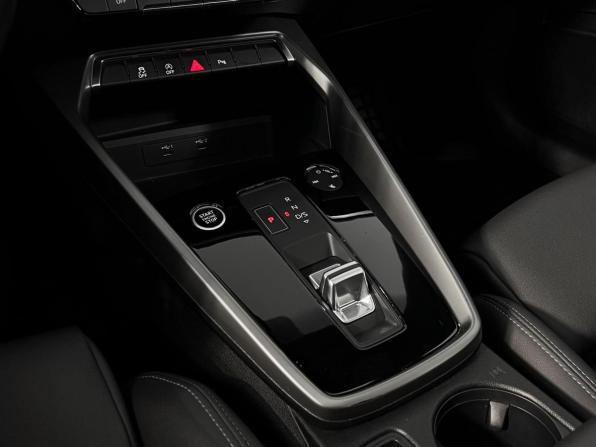 Audi A3 IV (8Y) с пробегом 2022 года, цена 2 385 200 рублей, 102532 км, седан, Автокод Объявления
