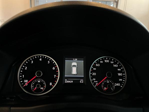 Volkswagen Tiguan I Рестайлинг с пробегом 2012 года, цена 1 249 000 рублей, 220422 км, внедорожник, Автокод Объявления