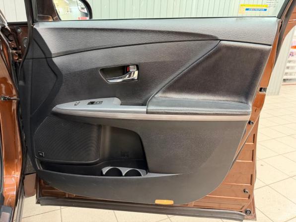 Toyota Venza I Рестайлинг с пробегом 2013 года, цена 2 299 000 рублей, 242636 км, внедорожник, Автокод Объявления