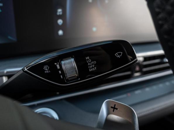 Chery Arrizo 8 с пробегом 2023 года, цена 2 090 000 рублей, 49770 км, седан, Автокод Объявления
