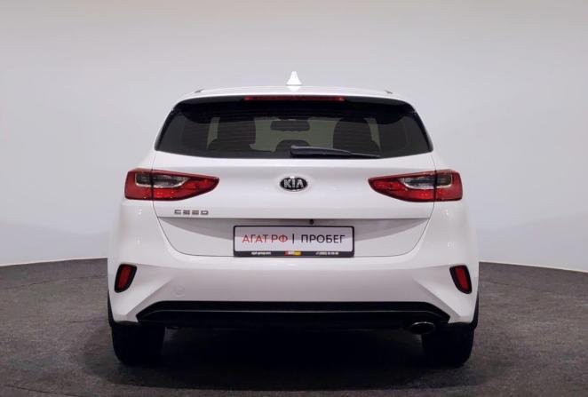 Kia Ceed III с пробегом 2021 года, цена 1 930 000 рублей, 78765 км, хэтчбек, Автокод Объявления