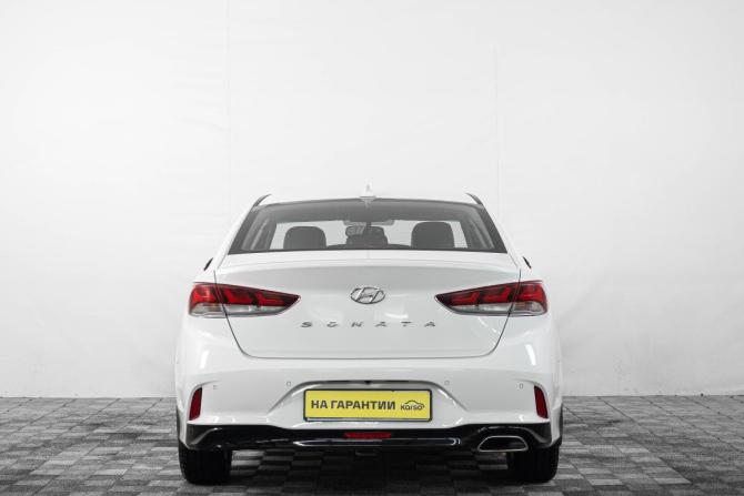 Hyundai Sonata VII (LF) Рестайлинг с пробегом 2018 года, цена 1 449 000 рублей, 175000 км, седан, Автокод Объявления