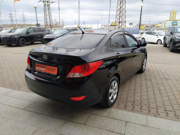 Hyundai Solaris I с пробегом 2012 года, цена 798 000 рублей, 179795 км, седан, Автокод Объявления