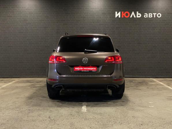 Volkswagen Touareg II с пробегом 2011 года, цена 1 980 000 рублей, 227584 км, внедорожник, Автокод Объявления