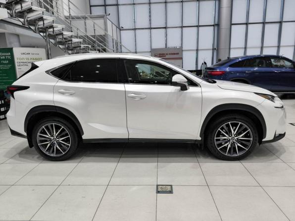 Lexus NX I с пробегом 2015 года, цена 2 650 000 рублей, 94584 км, внедорожник, Автокод Объявления