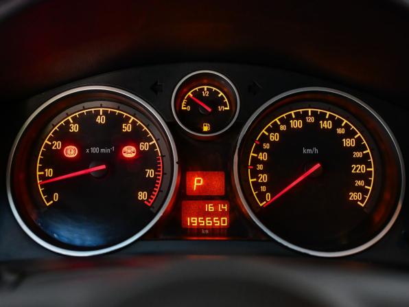 Opel Astra H Рестайлинг с пробегом 2011 года, цена 699 900 рублей, 195647 км, универсал, Автокод Объявления