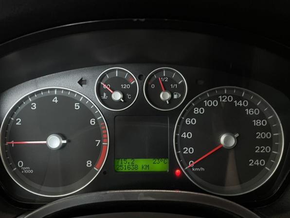Ford Focus II с пробегом 2006 года, цена 495 000 рублей, 251637 км, седан, Автокод Объявления