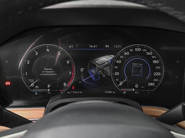 Volkswagen Touareg III с пробегом 2022 года, цена 6 499 000 рублей, 32084 км, внедорожник, Автокод Объявления
