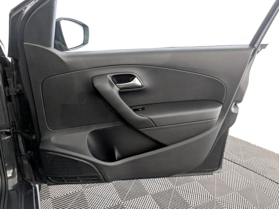 Volkswagen Polo V Рестайлинг Москва  - изображение 24