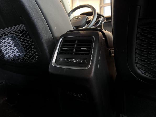 Geely Atlas Pro с пробегом 2023 года, цена 1 920 000 рублей, 82398 км, внедорожник, Автокод Объявления