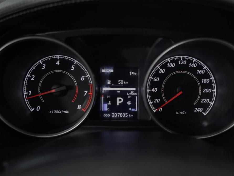 Mitsubishi Outlander II Рестайлинг Санкт-Петербург  - изображение 12