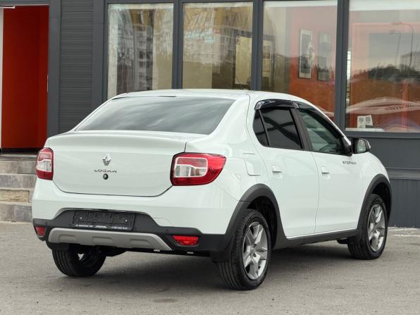 Renault Logan II Рестайлинг с пробегом 2021 года, цена 1 120 000 рублей, 124643 км, седан, Автокод Объявления
