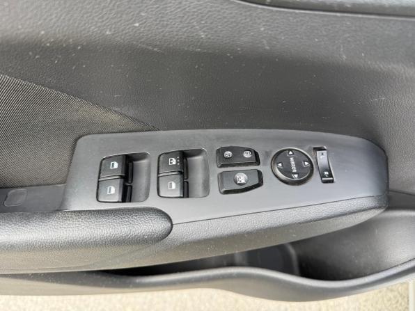 Hyundai Solaris II с пробегом 2019 года, цена 1 230 000 рублей, 112000 км, седан, Автокод Объявления