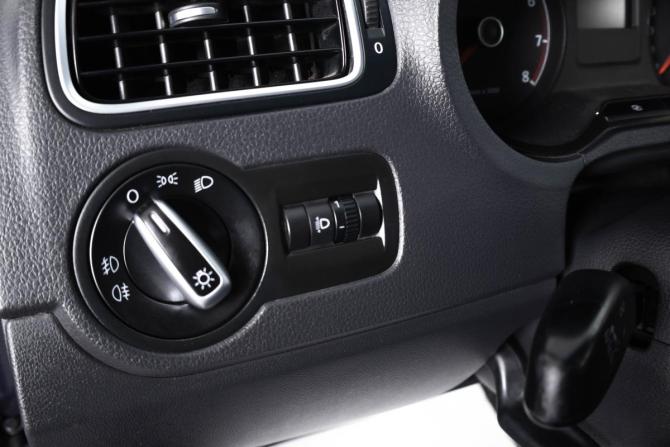 Volkswagen Polo V с пробегом 2013 года, цена 849 000 рублей, 227500 км, седан, Автокод Объявления
