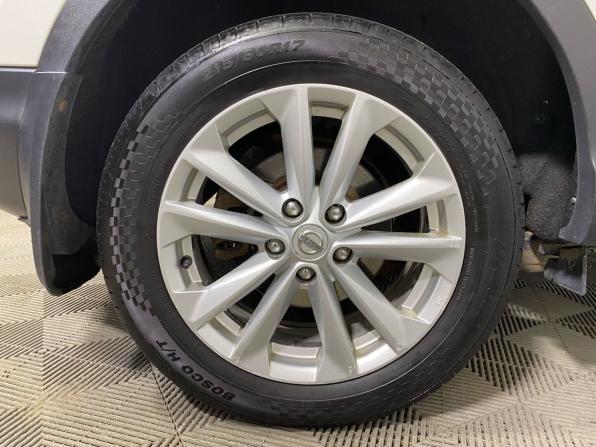 Nissan Qashqai II с пробегом 2014 года, цена 1 630 000 рублей, 132102 км, внедорожник, Автокод Объявления