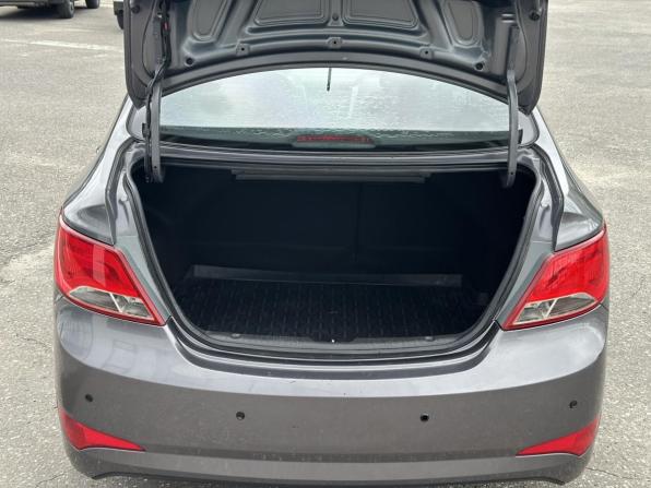Hyundai Solaris I с пробегом 2014 года, цена 865 000 рублей, 176328 км, седан, Автокод Объявления