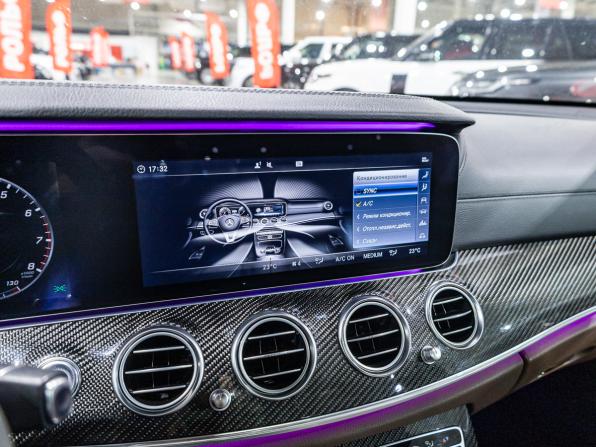 Mercedes-Benz E-Класс AMG V (W213) с пробегом 2017 года, цена 4 300 000 рублей, 123921 км, седан, Автокод Объявления