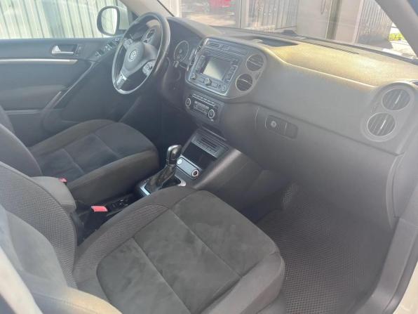 Volkswagen Tiguan I Рестайлинг с пробегом 2012 года, цена 1 241 000 рублей, 174000 км, внедорожник, Автокод Объявления