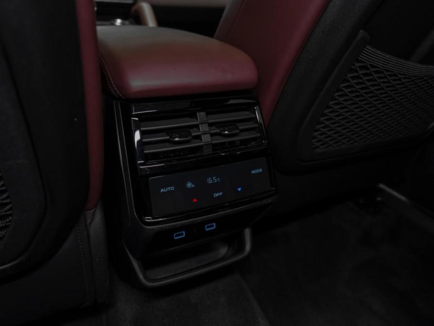 Geely Monjaro I Москва  - изображение 15