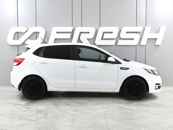 Kia Rio III Рестайлинг с пробегом 2015 года, цена 1 159 000 рублей, 72159 км, хэтчбек, Автокод Объявления