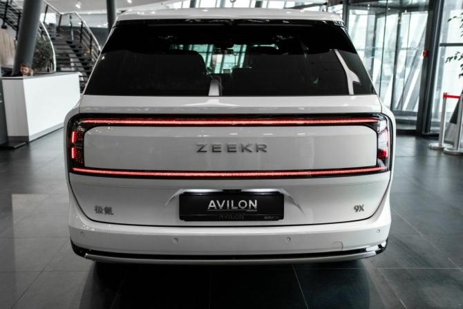 Новый Zeekr 9X 2025 года, цена 12 770 000 рублей, внедорожник, Автокод Объявления