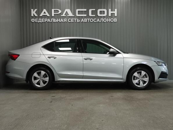 Skoda Octavia IV (A8) с пробегом 2021 года, цена 2 344 000 рублей, 29047 км, лифтбек, Автокод Объявления