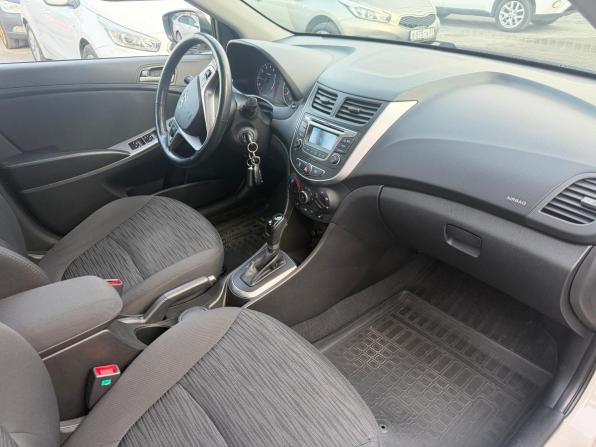 Hyundai Solaris I Рестайлинг с пробегом 2014 года, цена 1 079 000 рублей, 56983 км, седан, Автокод Объявления