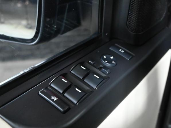 Land Rover Range Rover III Рестайлинг 2 с пробегом 2012 года, цена 2 390 000 рублей, 265084 км, внедорожник, Автокод Объявления