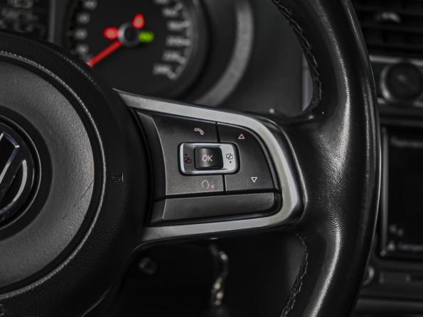 Volkswagen Polo V Рестайлинг с пробегом 2018 года, цена 1 228 000 рублей, 158273 км, седан, Автокод Объявления