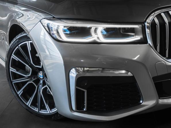 BMW 7 серии VI (G11/G12) Рестайлинг с пробегом 2019 года, цена 6 299 000 рублей, 92946 км, седан, Автокод Объявления