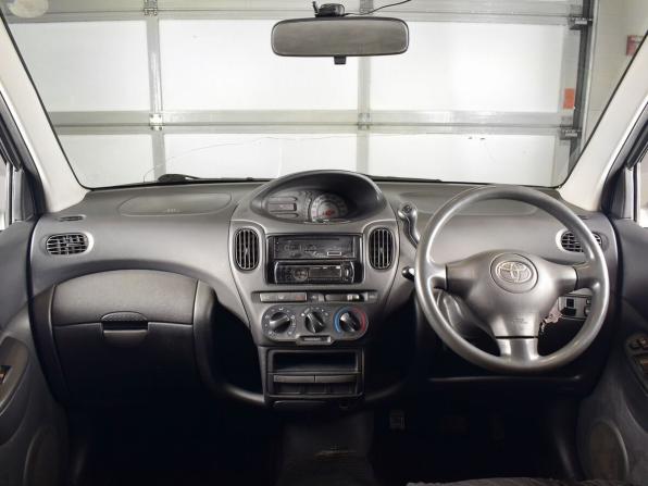 Toyota FunCargo с пробегом 2003 года, цена 329 995 рублей, 287221 км, компактвэн, Автокод Объявления