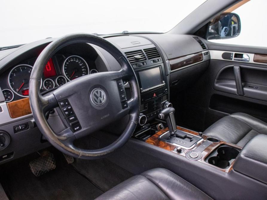 Volkswagen Touareg I Рестайлинг Москва  - изображение 10