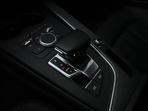 Audi A4 V (B9) с пробегом 2016 года, цена 2 898 000 рублей, 101060 км, седан, Автокод Объявления