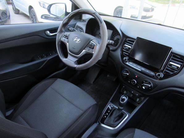 Hyundai Solaris II Рестайлинг с пробегом 2020 года, цена 1 365 000 рублей, 65719 км, седан, Автокод Объявления