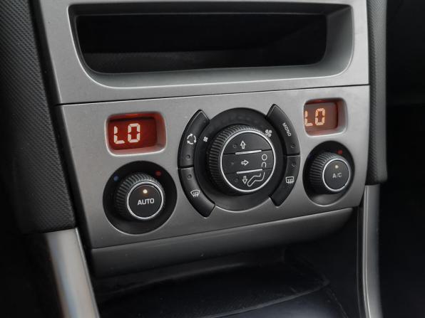 Peugeot 308 I с пробегом 2010 года, цена 365 000 рублей, 257547 км, хэтчбек, Автокод Объявления