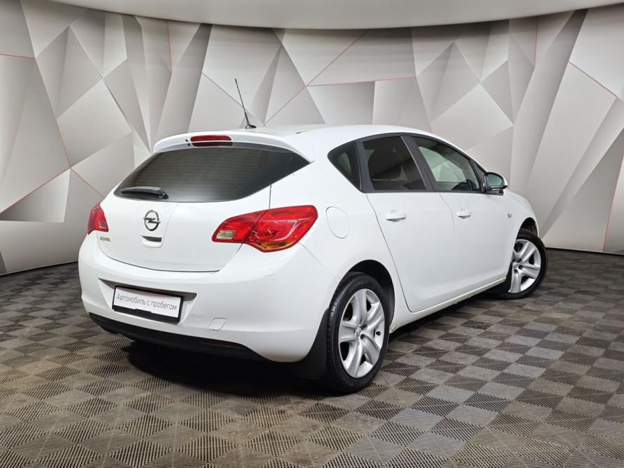 Opel Astra J Москва  - изображение 2