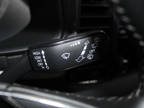 Skoda Karoq I с пробегом 2021 года, цена 2 369 900 рублей, 143942 км, внедорожник, Автокод Объявления