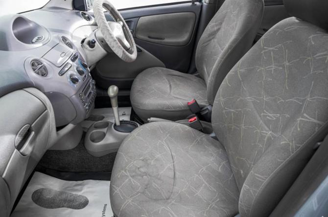 Toyota Platz с пробегом 2000 года, цена 349 000 рублей, 300000 км, седан, Автокод Объявления