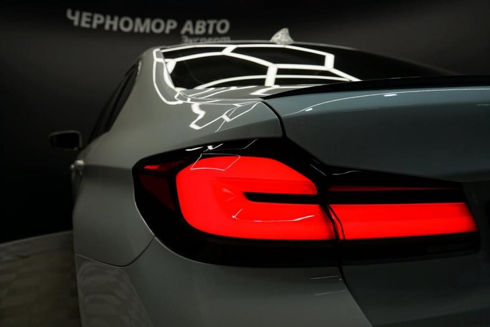 BMW 5 серии VII (G30/G31/G38) Рестайлинг Крым  - изображение 9
