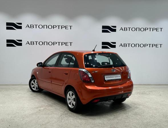 Kia Rio II Рестайлинг с пробегом 2010 года, цена 599 000 рублей, 123836 км, хэтчбек, Автокод Объявления