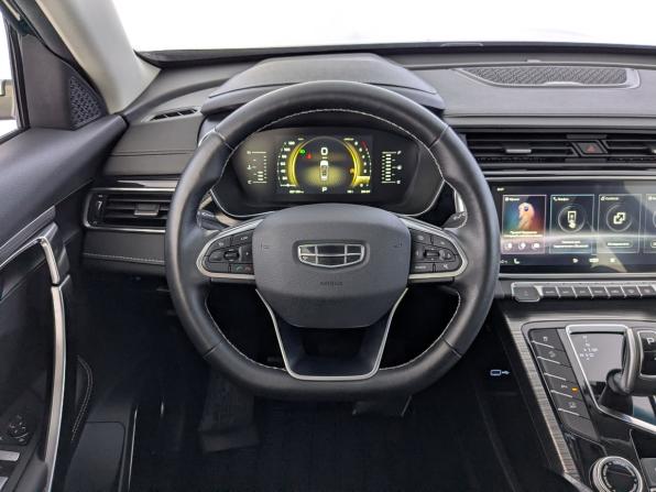Geely Atlas Pro с пробегом 2023 года, цена 2 200 000 рублей, 22127 км, внедорожник, Автокод Объявления