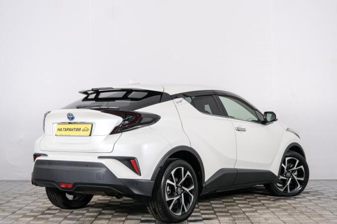 Toyota C-HR I с пробегом 2017 года, цена 1 899 000 рублей, 146000 км, внедорожник, Автокод Объявления