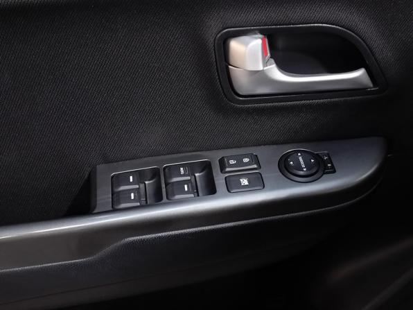 Kia Rio III Рестайлинг с пробегом 2015 года, цена 1 140 000 рублей, 66000 км, седан, Автокод Объявления
