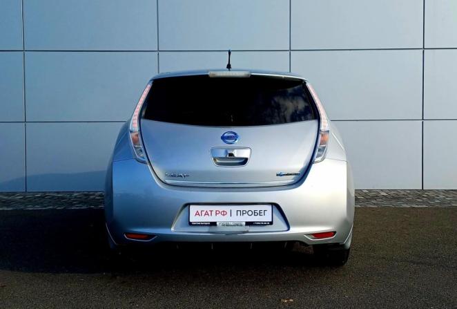 Nissan Leaf I (ZE0/AZE0) с пробегом 2013 года, цена 760 000 рублей, 175616 км, хэтчбек, Автокод Объявления