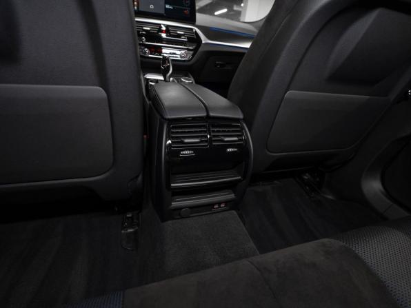 BMW 5 серии VII (G30/G31/G38) Рестайлинг с пробегом 2021 года, цена 4 380 000 рублей, 125894 км, седан, Автокод Объявления